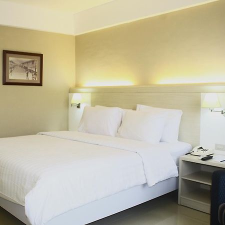 Hotel Sandjaja Palembang Exterior foto